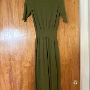 Chic Olive Green Midi Dress